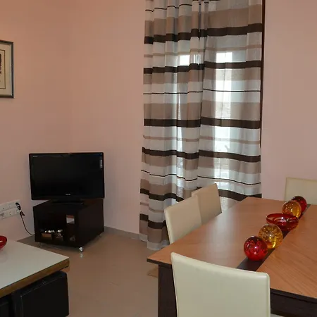Center House In Rhodes Apartment Rhodes City